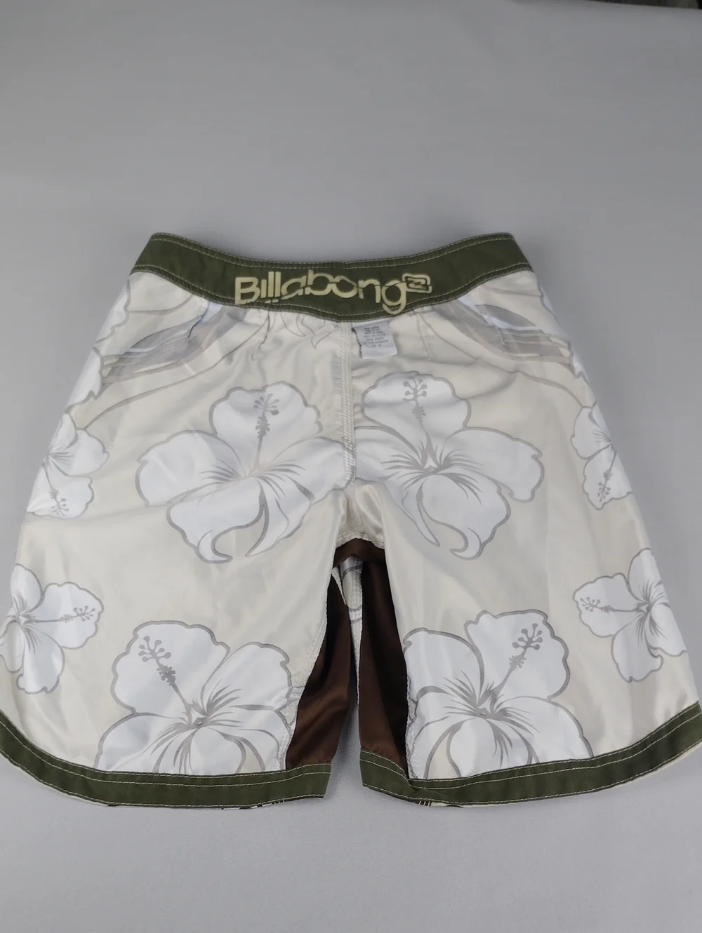 Billabong men board